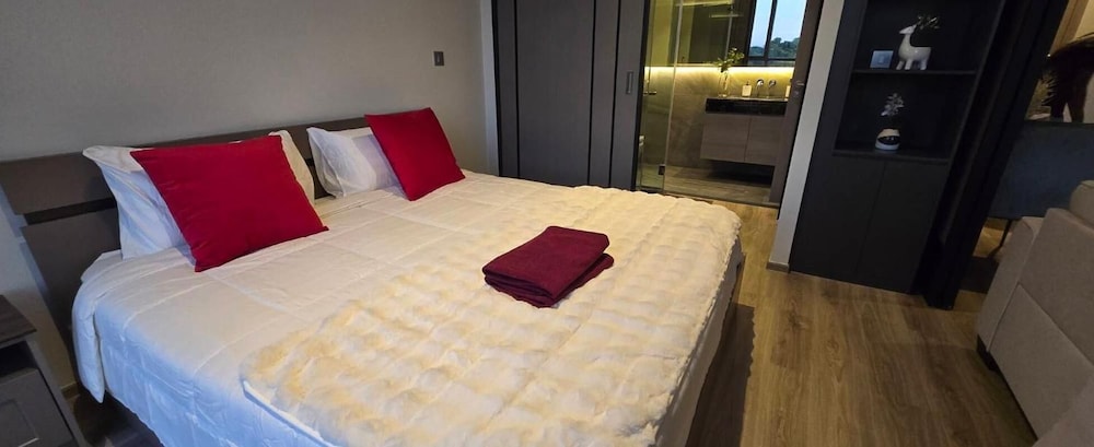Sea View Room Great Location N