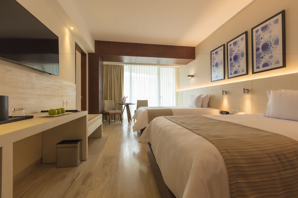 Altitude at Krystal Grand Cancun - All inclusive view 5
