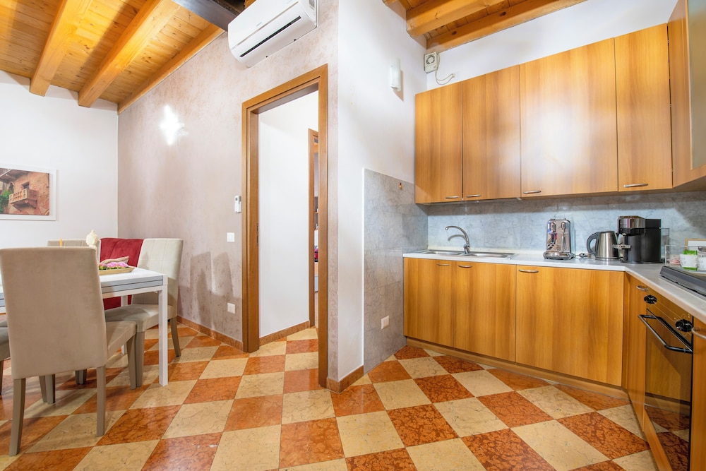 You & Me Corporation Home Verona Centro