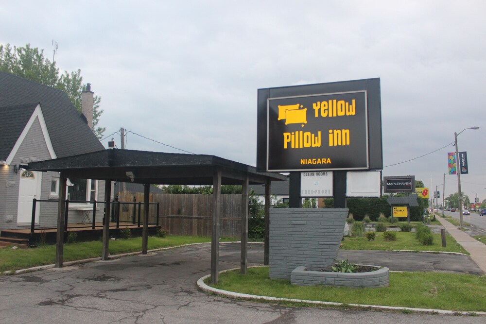 Yellow Pillow inn