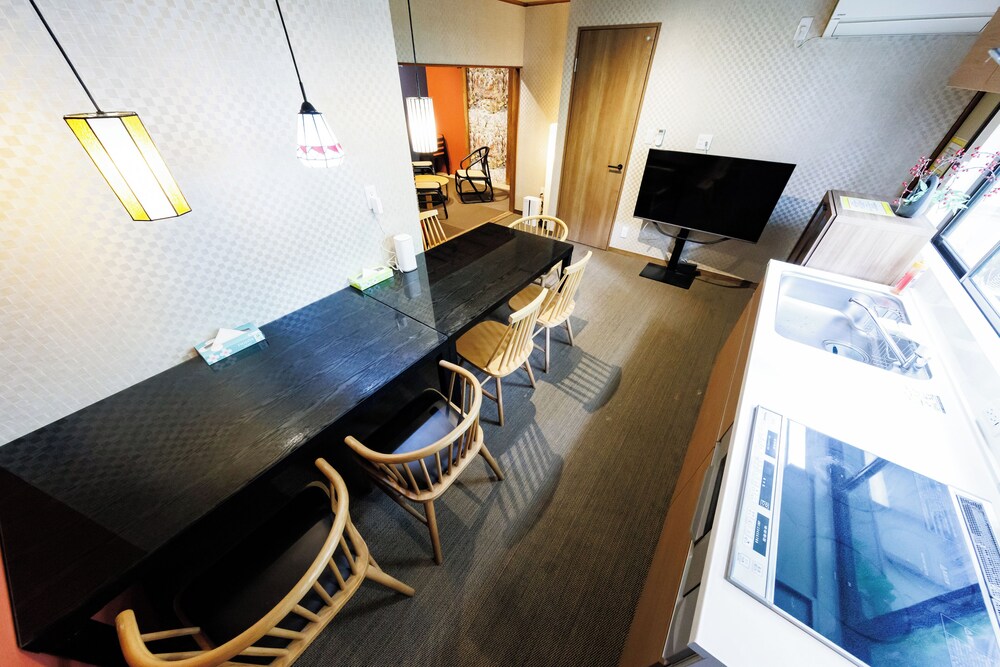 R-Guest Residence Tsurumibashi