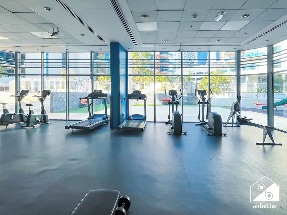 Prestige Marina Living 1BR Balcony, Pool & Gym