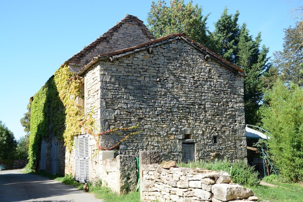 Le Moulin à Huile view 5