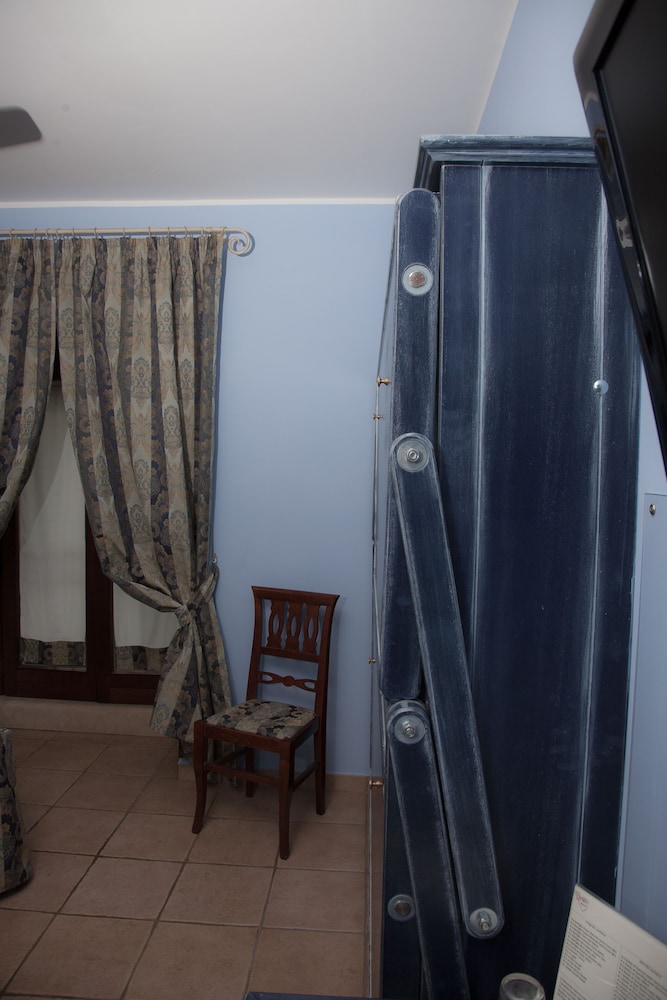 Photo 29