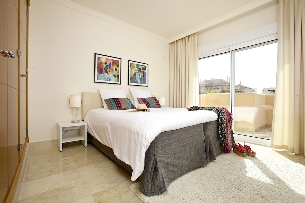Marbella Vacations - Aloha Hill Club Golf Spa Apartments - Property Image 30