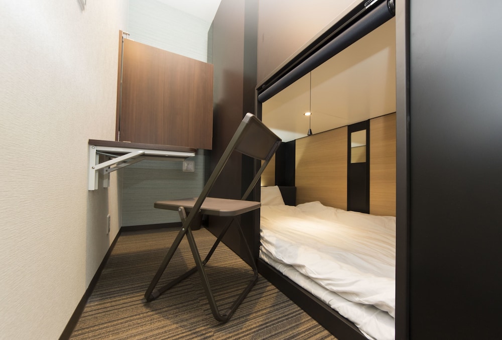 Ryoma Nishiooi I - Hostel