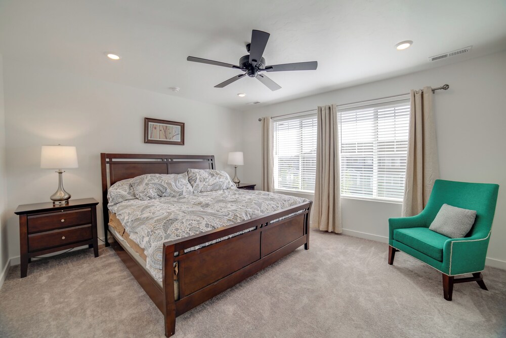 Pool, Park & Peace: 'skyview Landing' in Eagle!