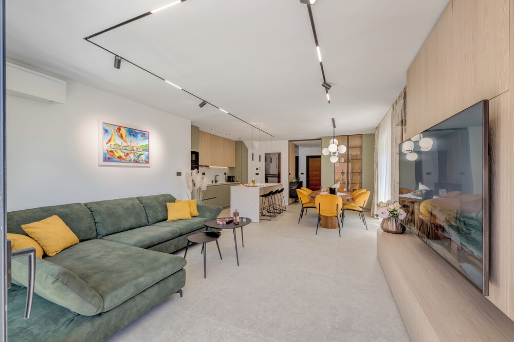Villa Trixie - Green Garden Villas