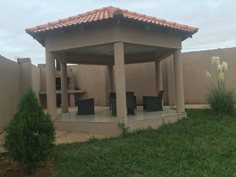 Valley View Lodge
