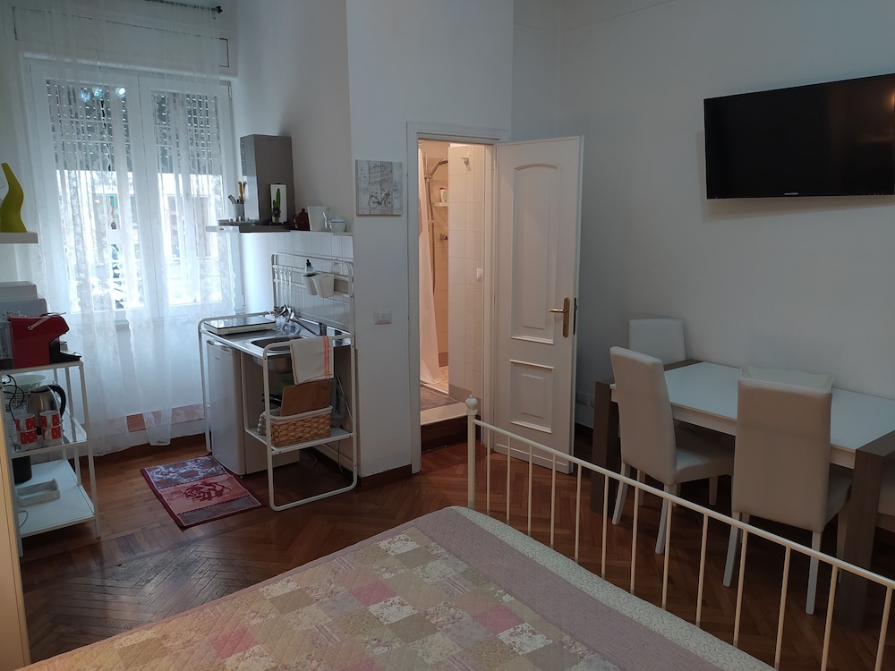 Al 171 Suite Studio 1p-3p