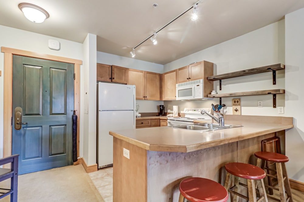 Cs321 Copper Springs 1 Bedroom Condo