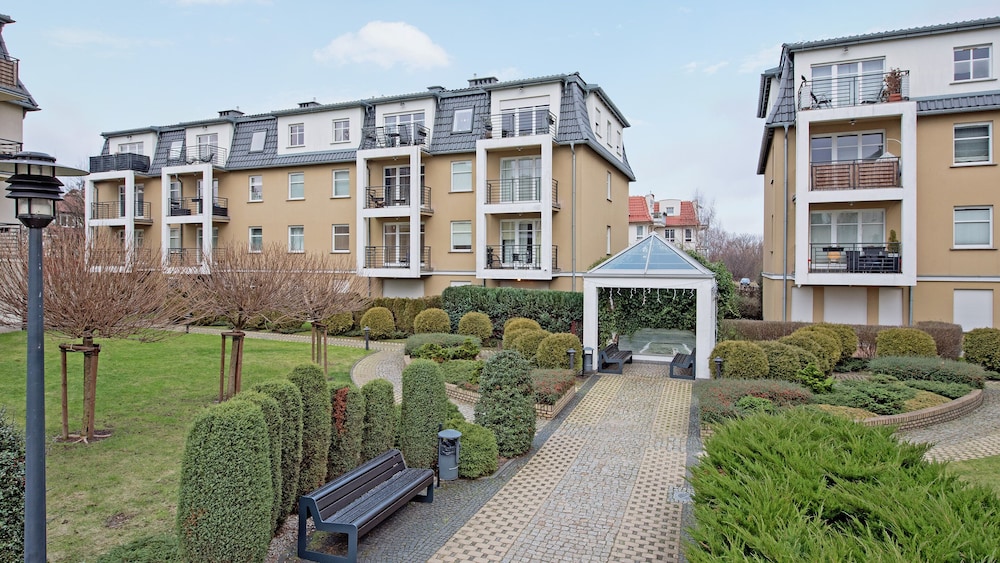 Dom & House - Apartments Parkur