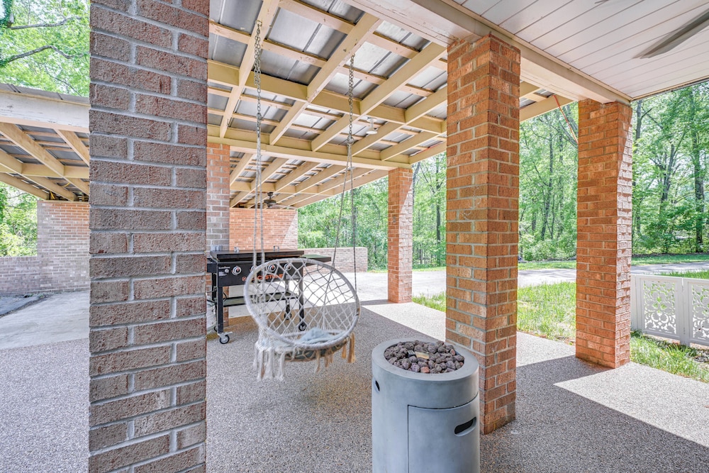 3 Mi to Dtwn: Hickory Home Base w/ Patio!