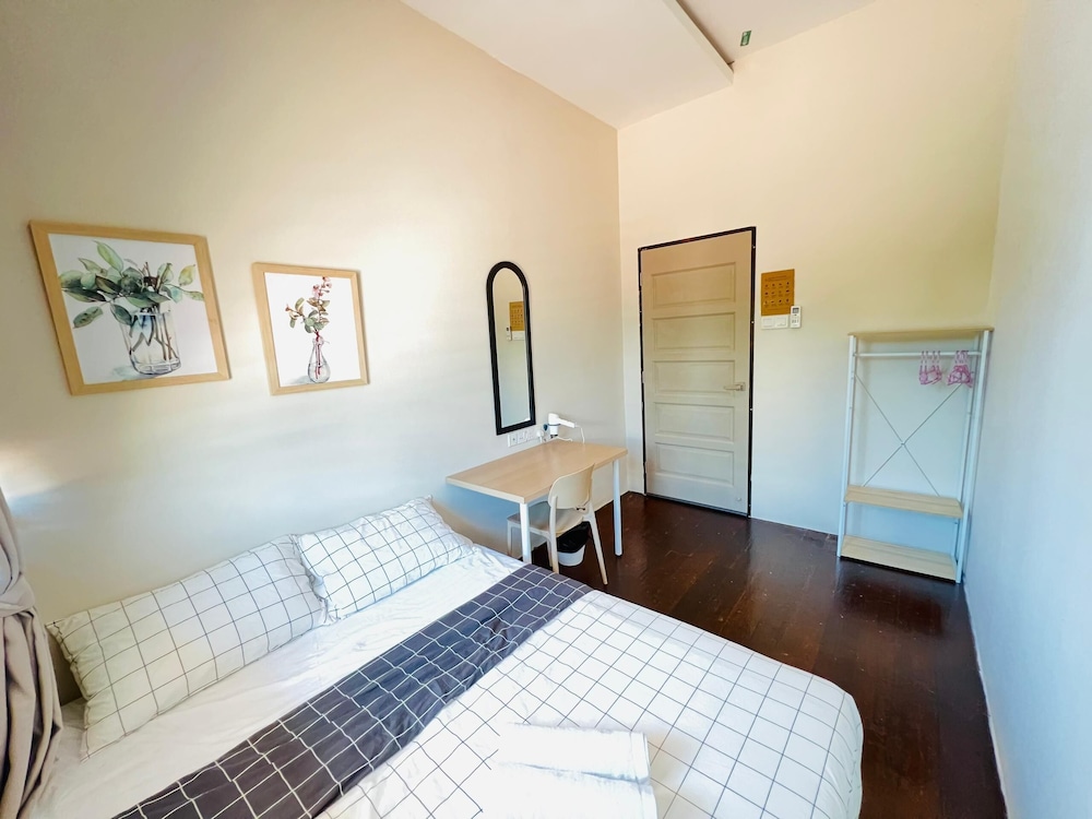 myRoom at 14 J Mandalay