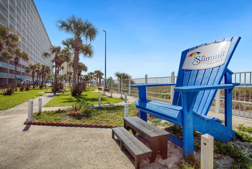 Beach Bliss Beachfront Living!