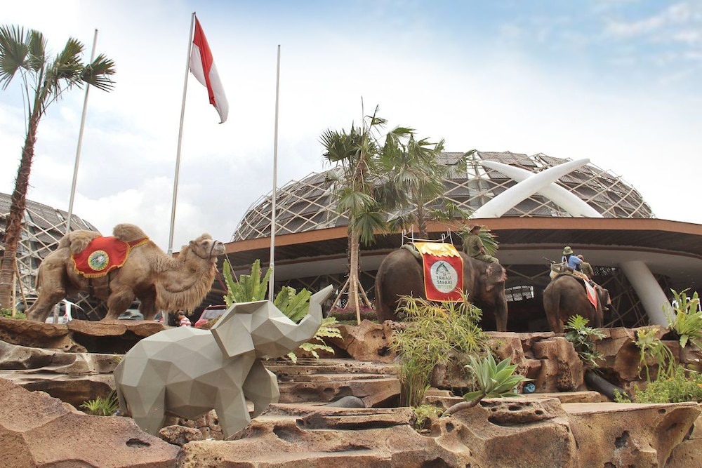Royal Safari Garden Resort & Convention