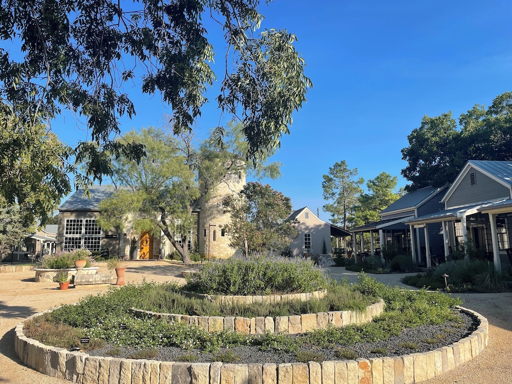 Hotel Hill Country Herb Garden - Image 1