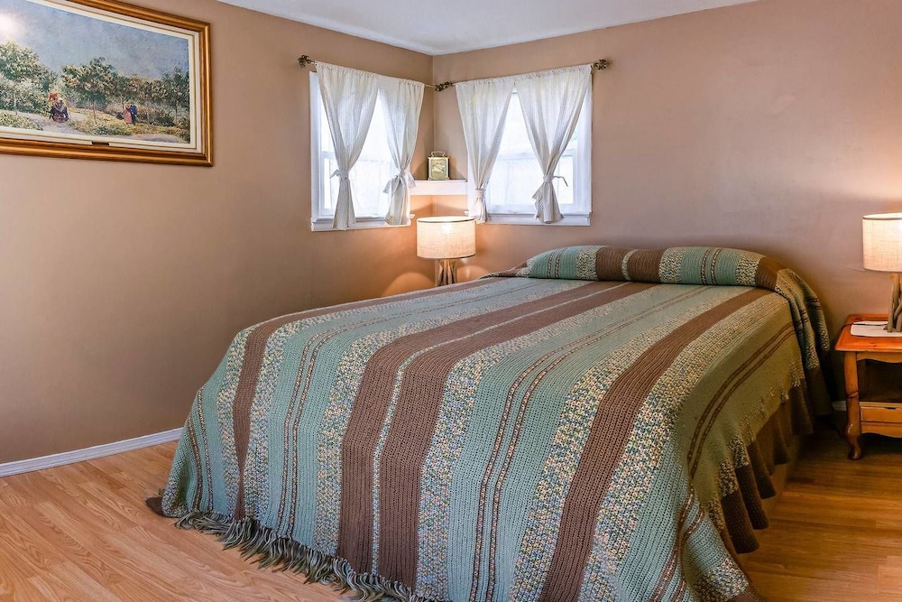 Madi's Place Guest House - Property Image 16
