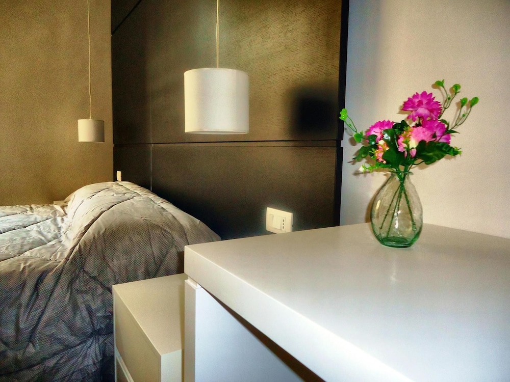 Dea Roma Inn