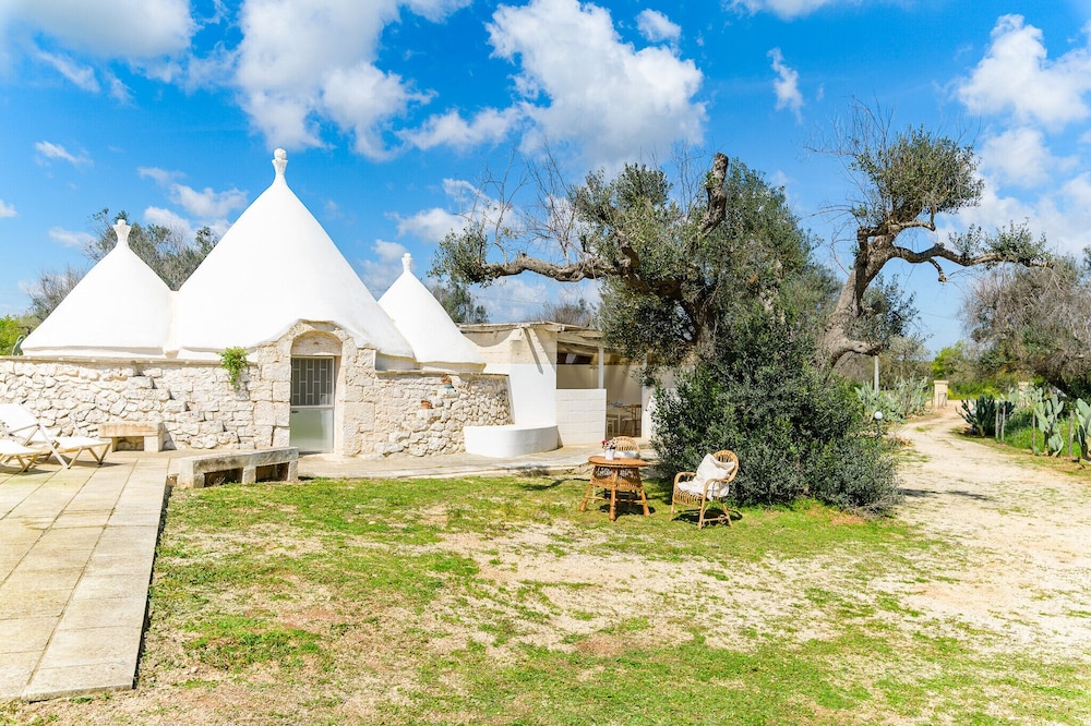 Trullo Puspo by Wonderful Italy