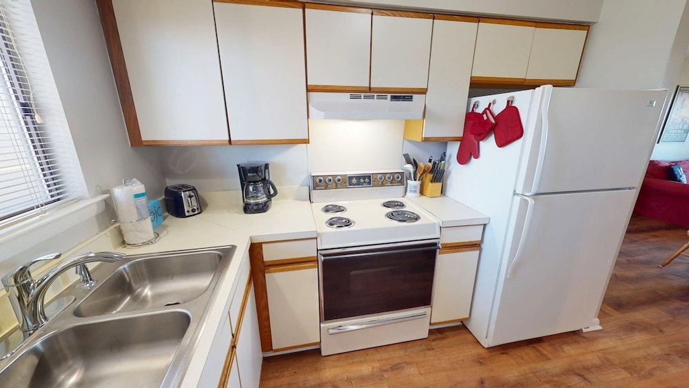 Lighthouse Point 3 by Tybee Vacation Rentals