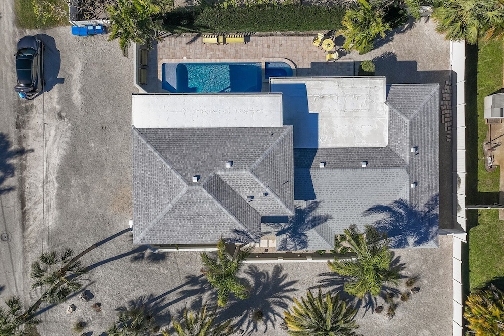 Surf Riders 4 Bedroom Home