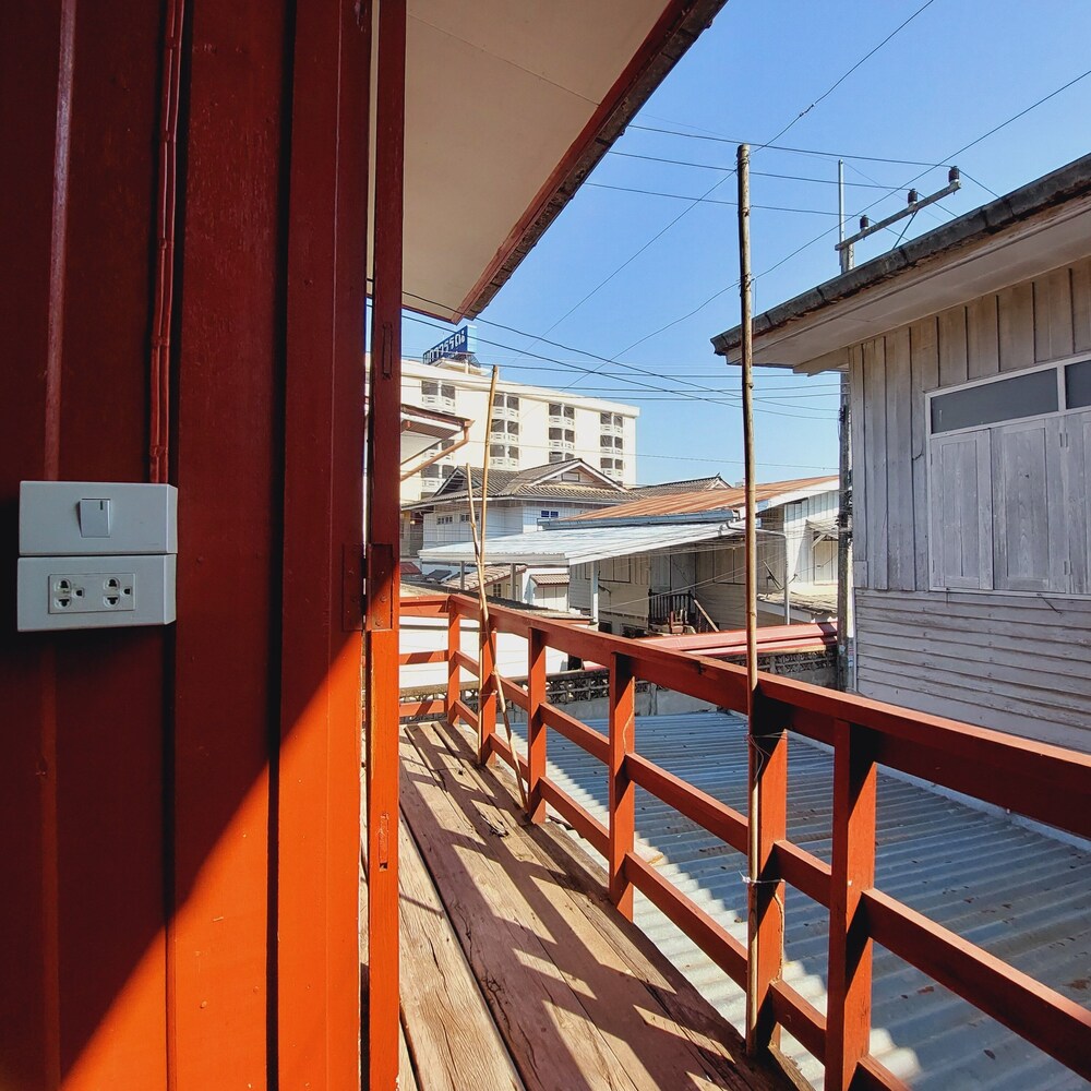 Baan Baan Hostel