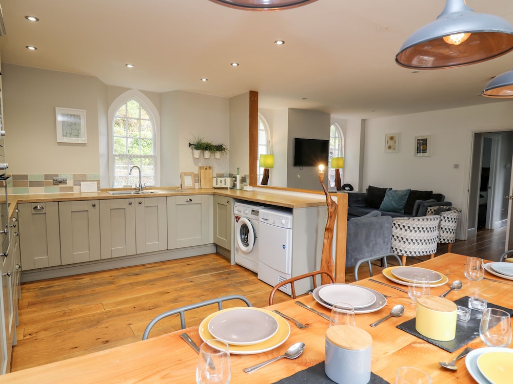 Upper Vestry