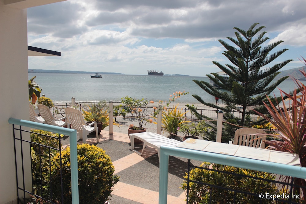 Blue Rock Beach Resort