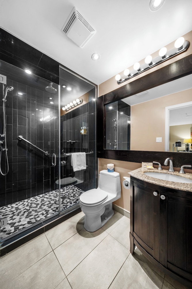 Niagara-on-the-Lake Vacations - The Shaw Club Hotel - Property Image 58