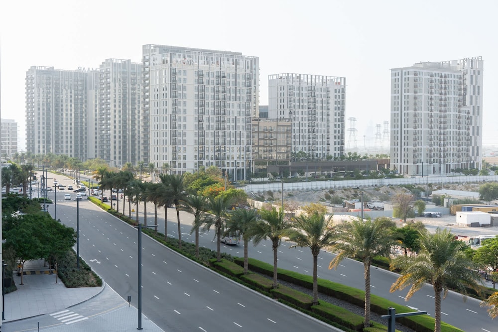Modern Aesthetic 1-bedroom Apartment in Dubai Hills