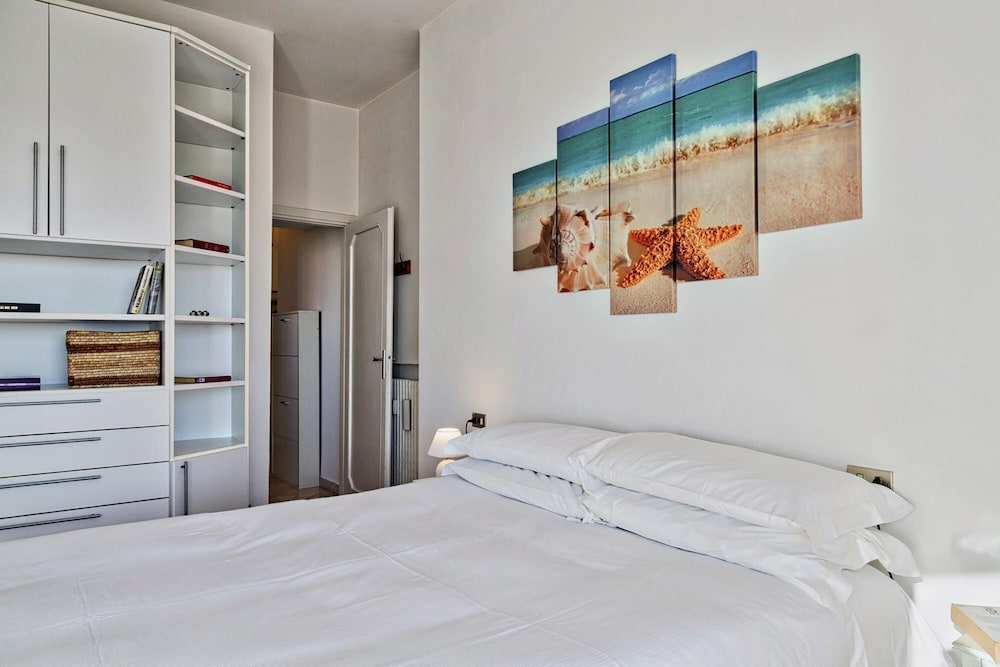 Homey Seaview Apartment by Wonderful Italy view 2