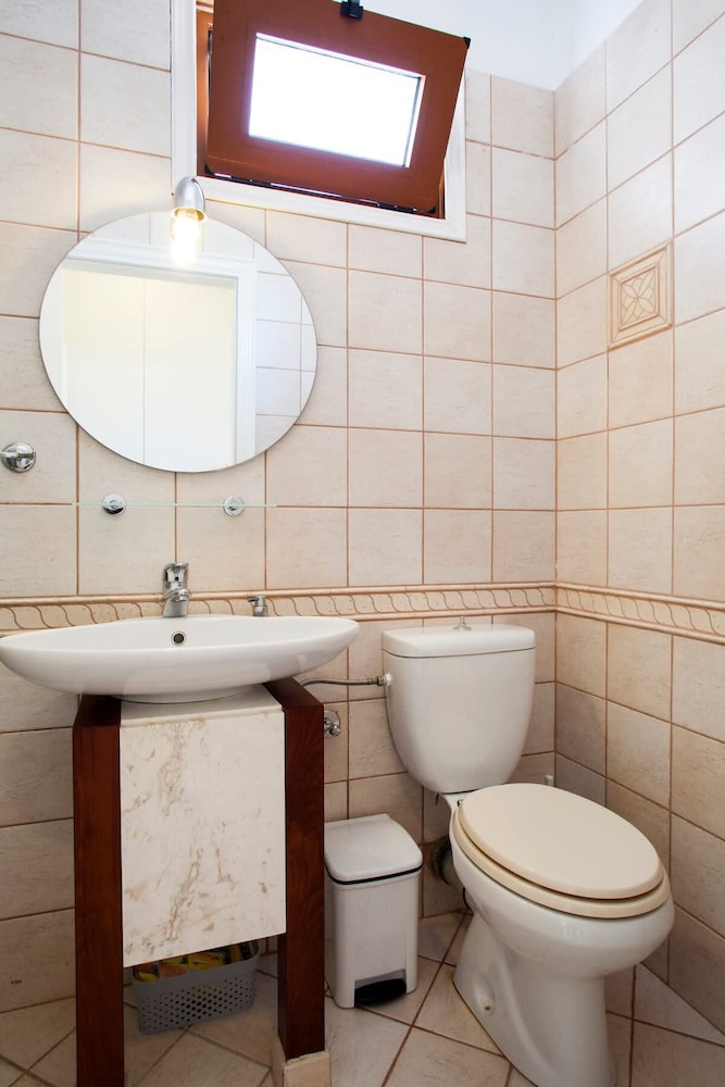 Artemis Spacious Luxury Villa With XL Private Pool