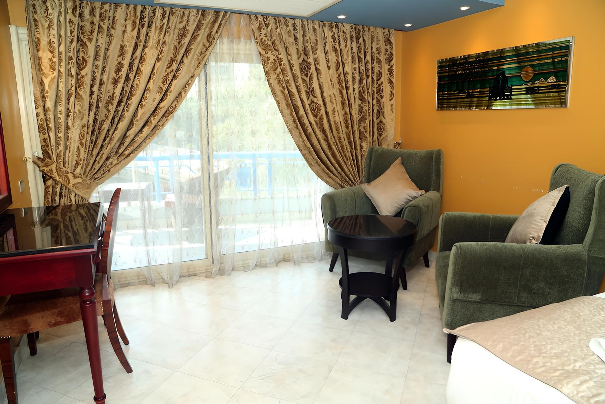 Grand Nile Royal Hotel at Nile Plaza
