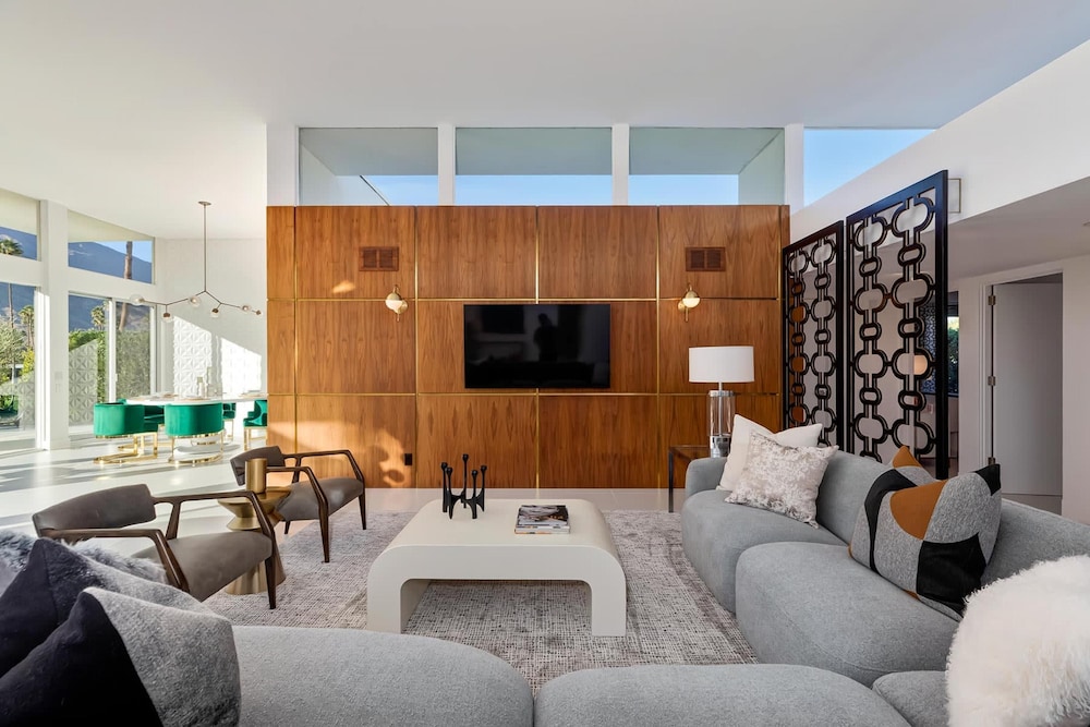Indian Canyon Oasis in Palm Springs
