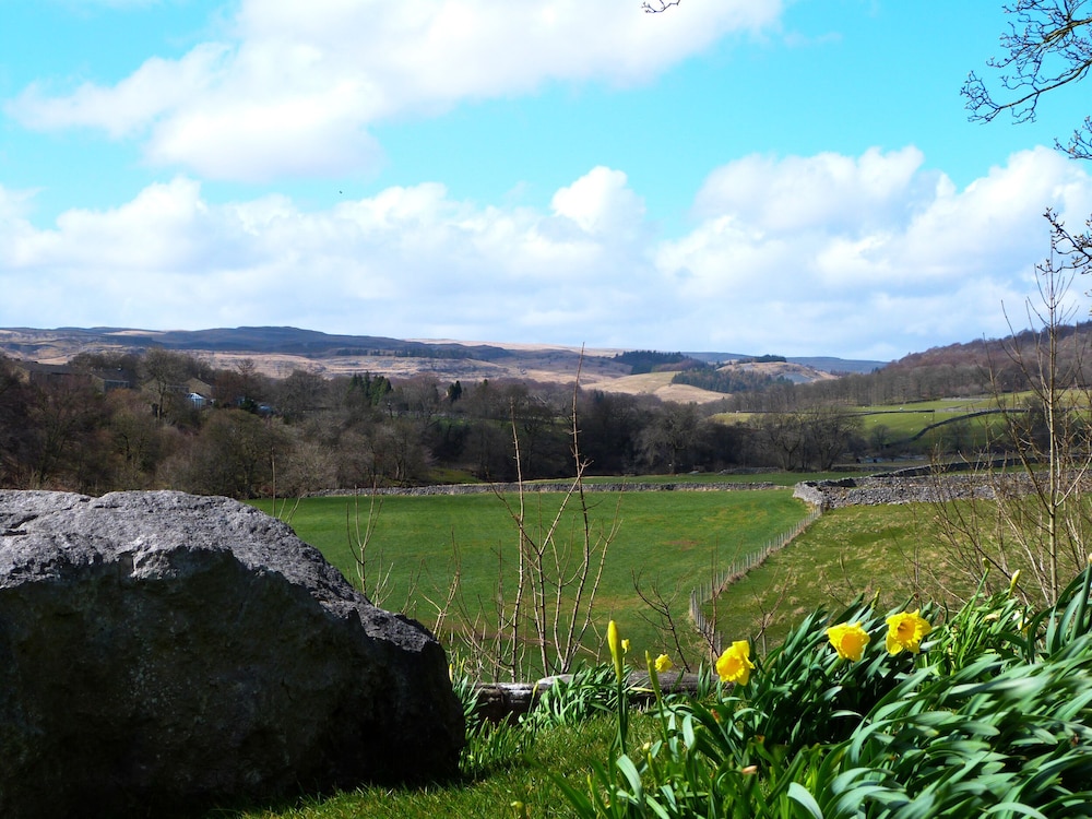 Darrowby Barn