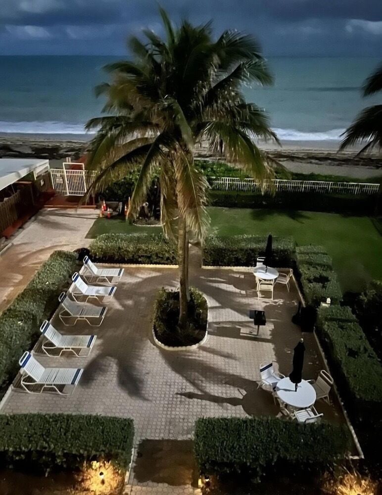 402 On Hutchinson Island view 4