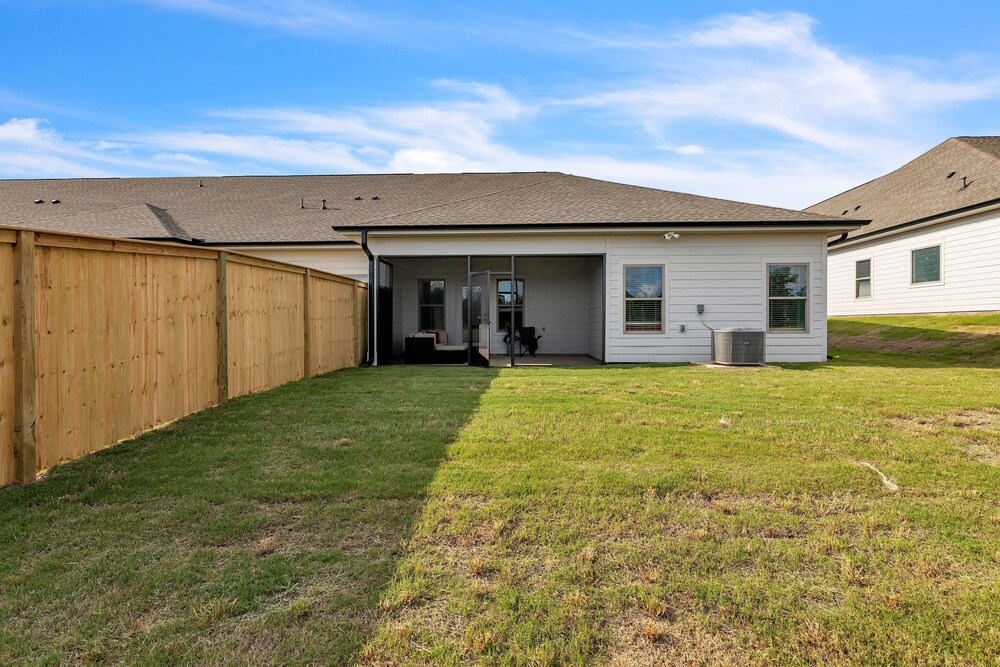 Modern Nest - Huntsville Hideaway 3 Bedroom Home