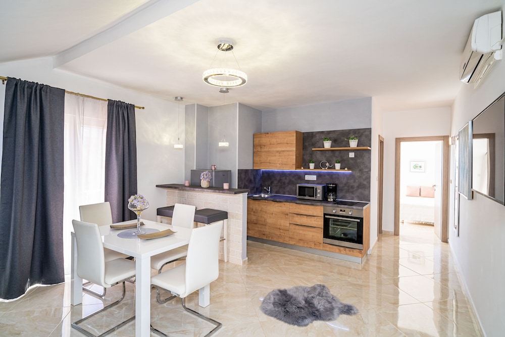 Apartments Sandito