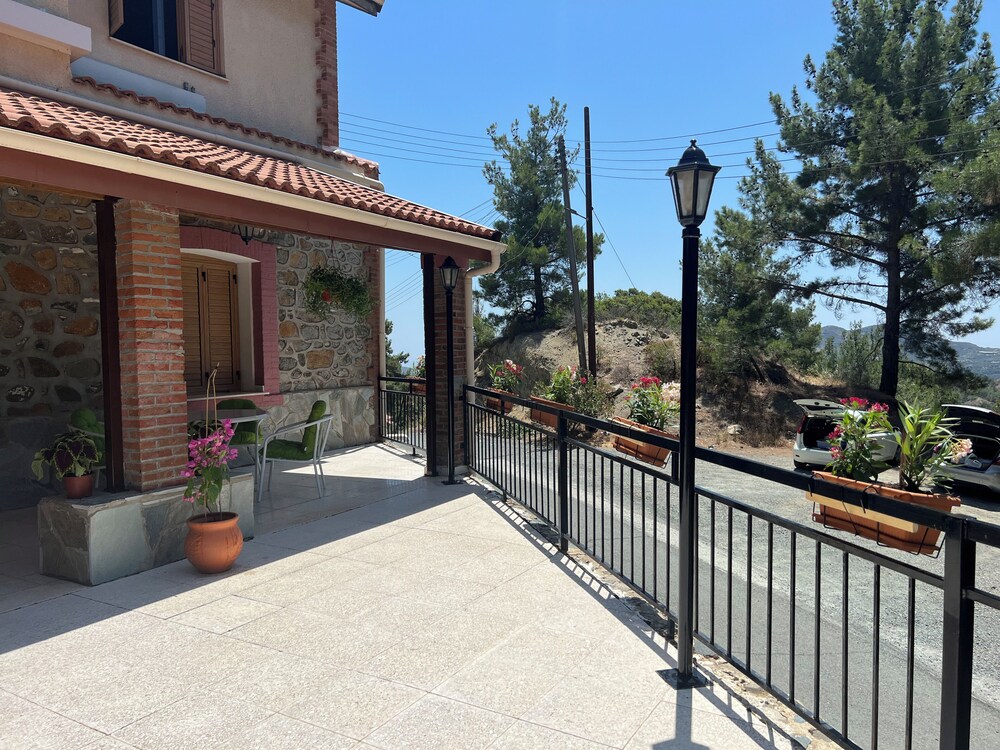 Charming Villa in Pano Platres, Cyprus - Your Home Away From Home
