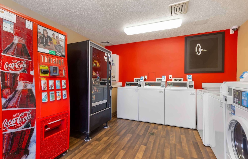 Extended Stay America Suites Washington DC Chantilly - Property Image 9