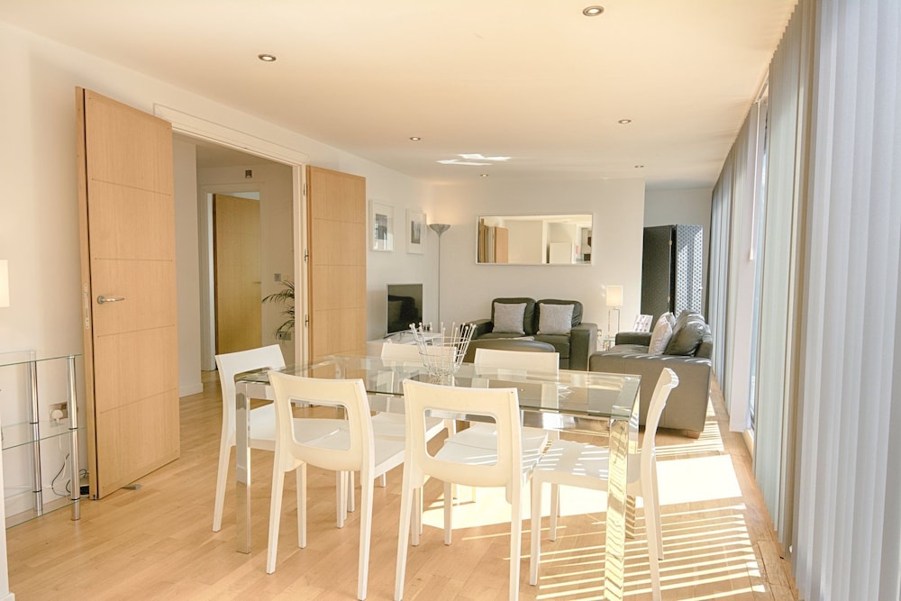Roomspace Apartments -Watling Street