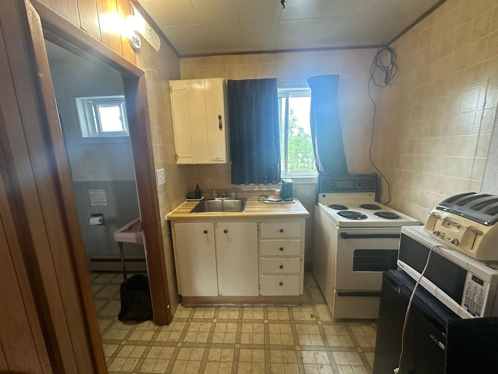 Pine Ridge Motel