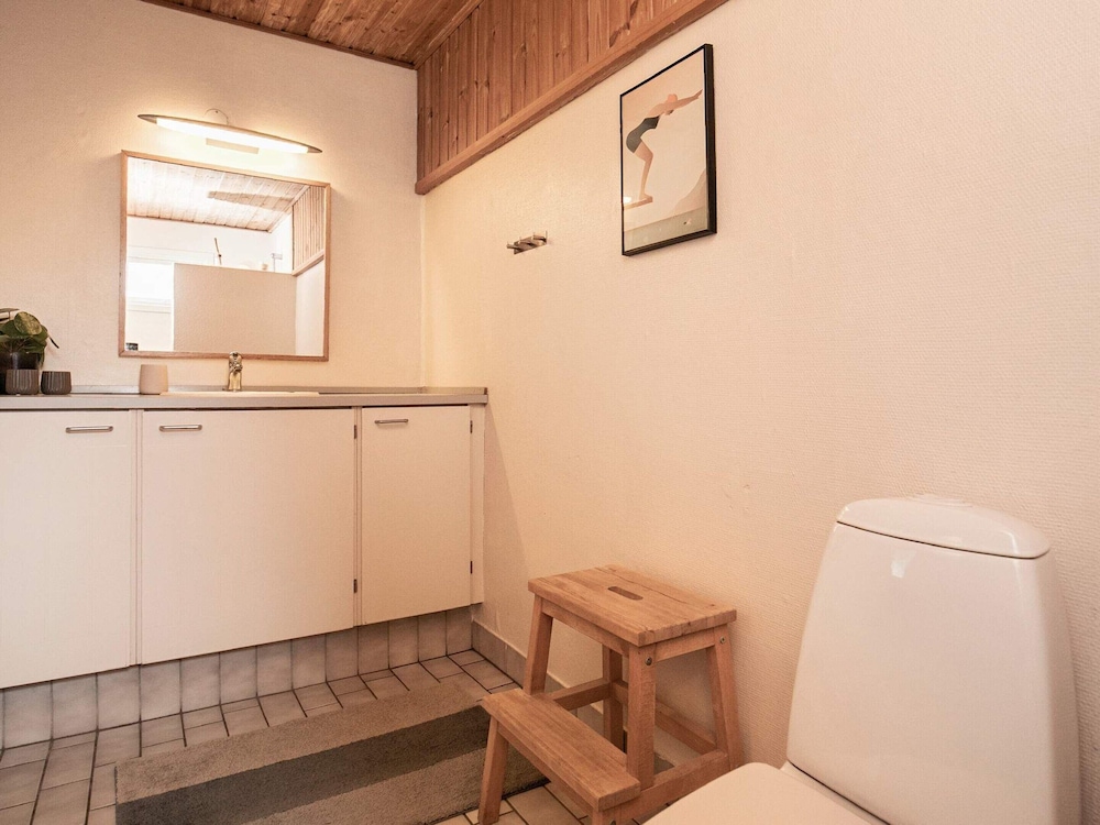 6 Person Holiday Home in Blavand