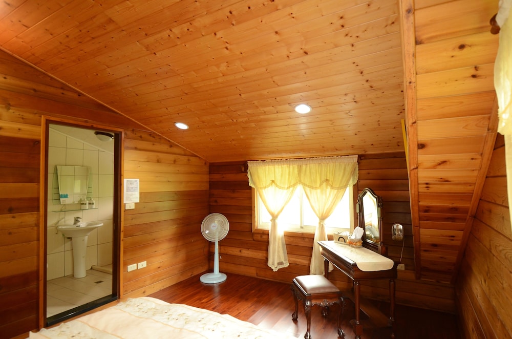 Hsinchu Emei Canadian WoodHouse Homestay