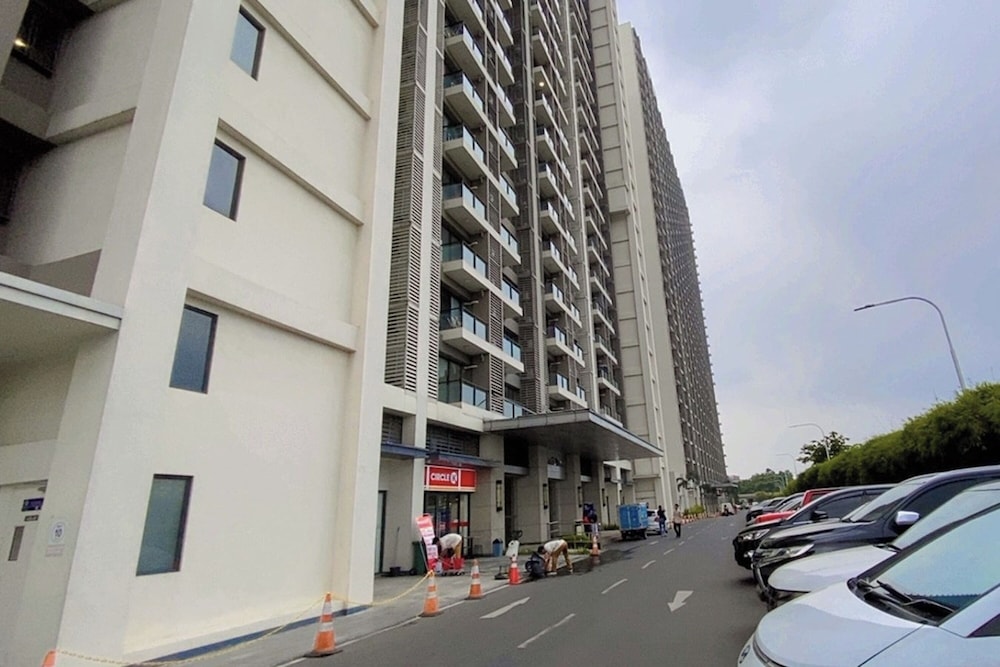 Sky House Bsd By Mizu Rooms