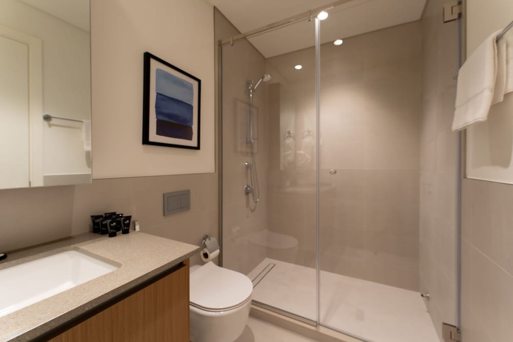 Maison Privee - Serene Hideaway w/ Top Facilities in Creek Beach