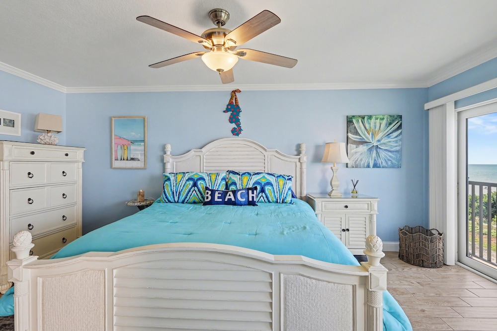 Land's End 9-402 Beach Front - Premier