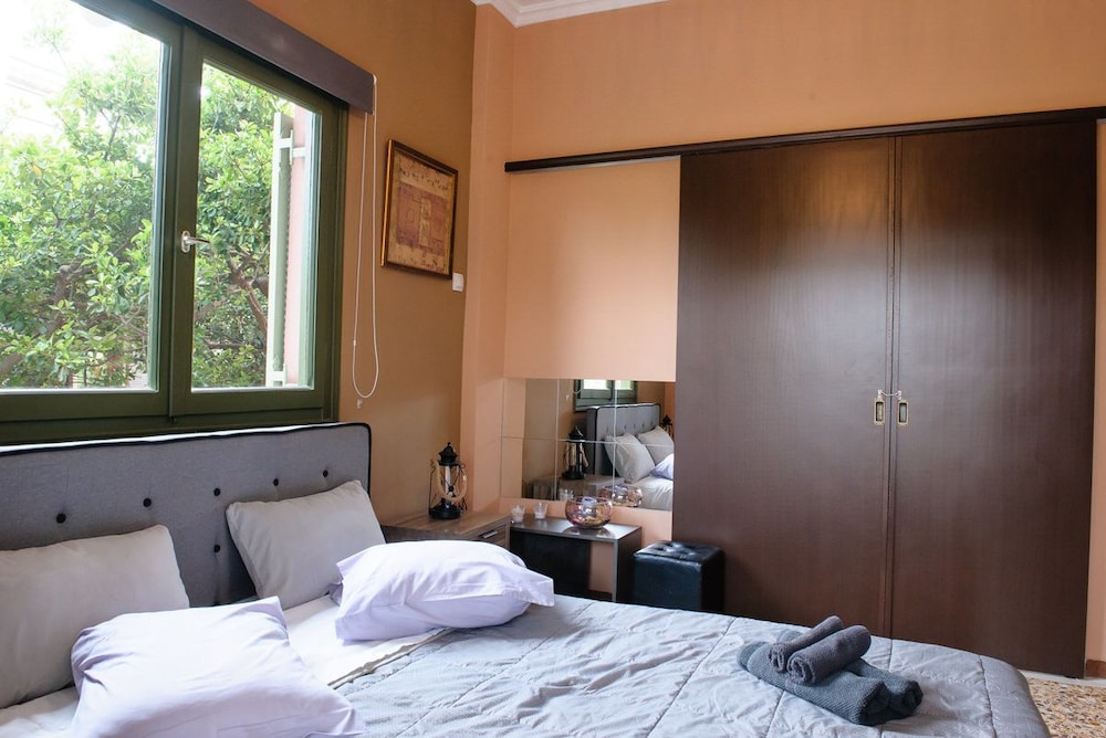 Peris Beach Villa Galaxy near Athens Airport view 3