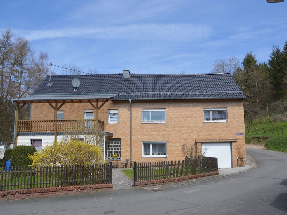 Cozy Apartment in Kerpen With Garden view 5